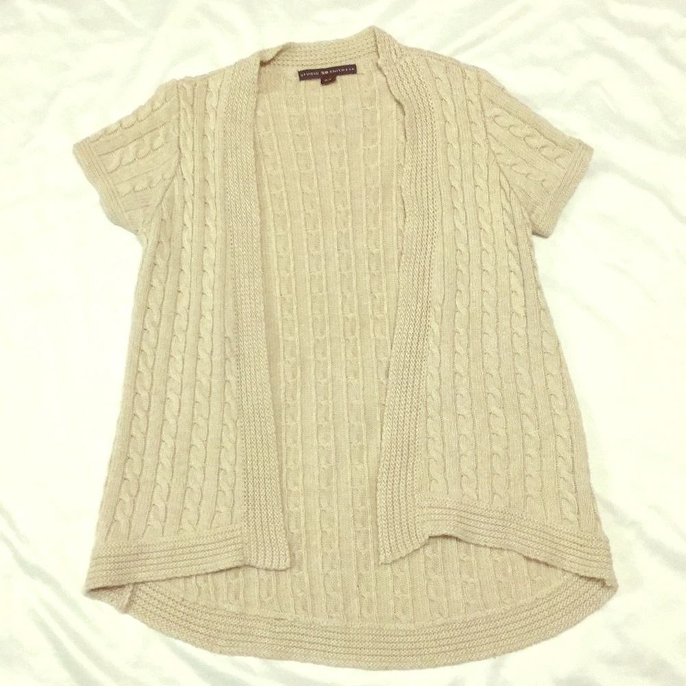Cable Knit Short Sleeved Layering Cardigan